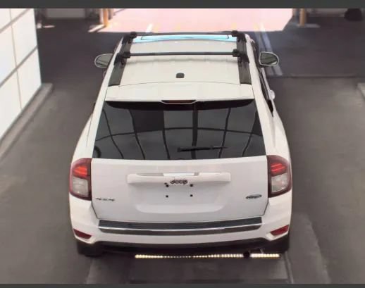 Used 2016 Jeep Compass 4WD image 4