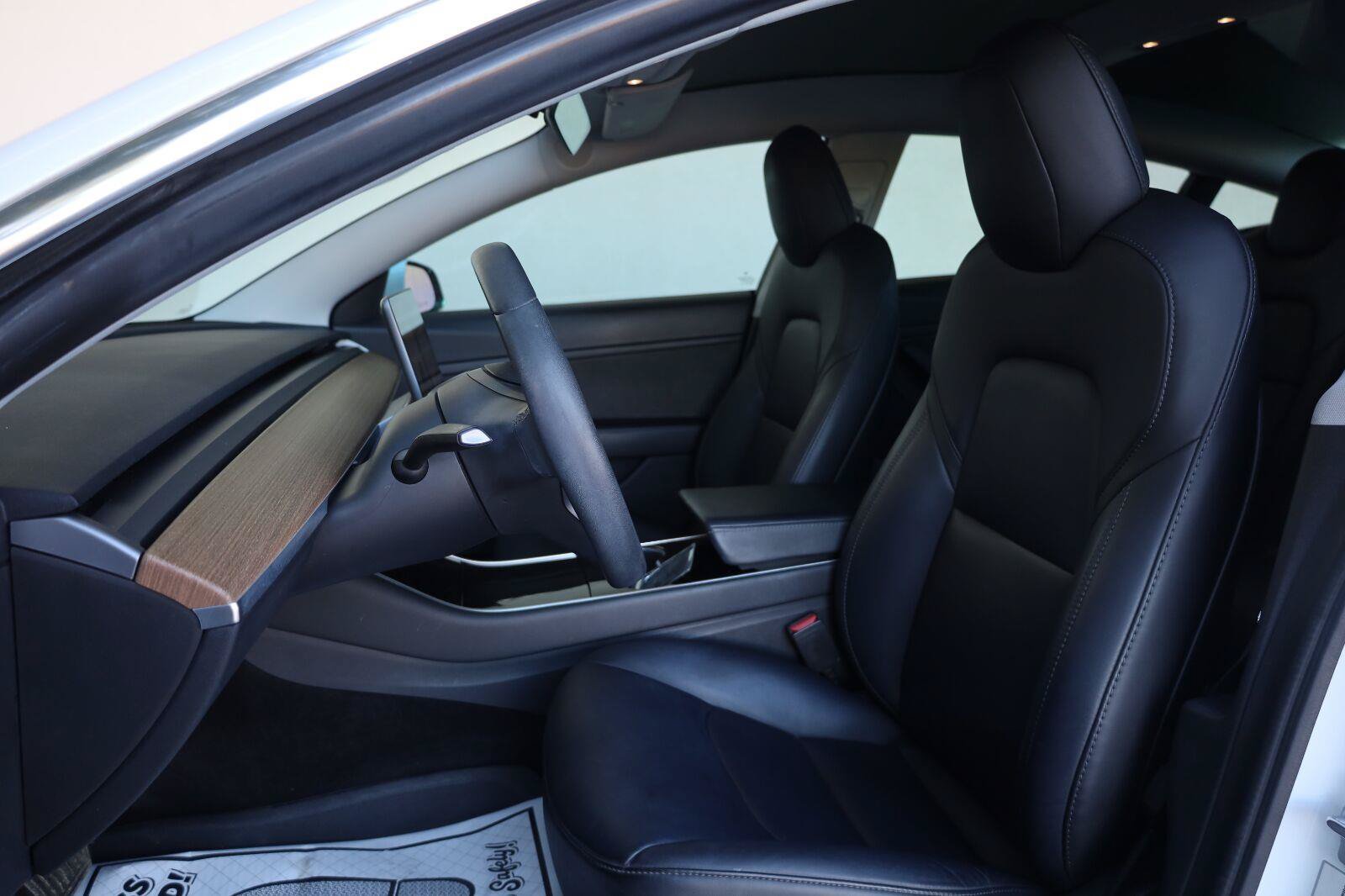 Used 2020 Tesla Model 3 Long Range AWD/4WD image 18