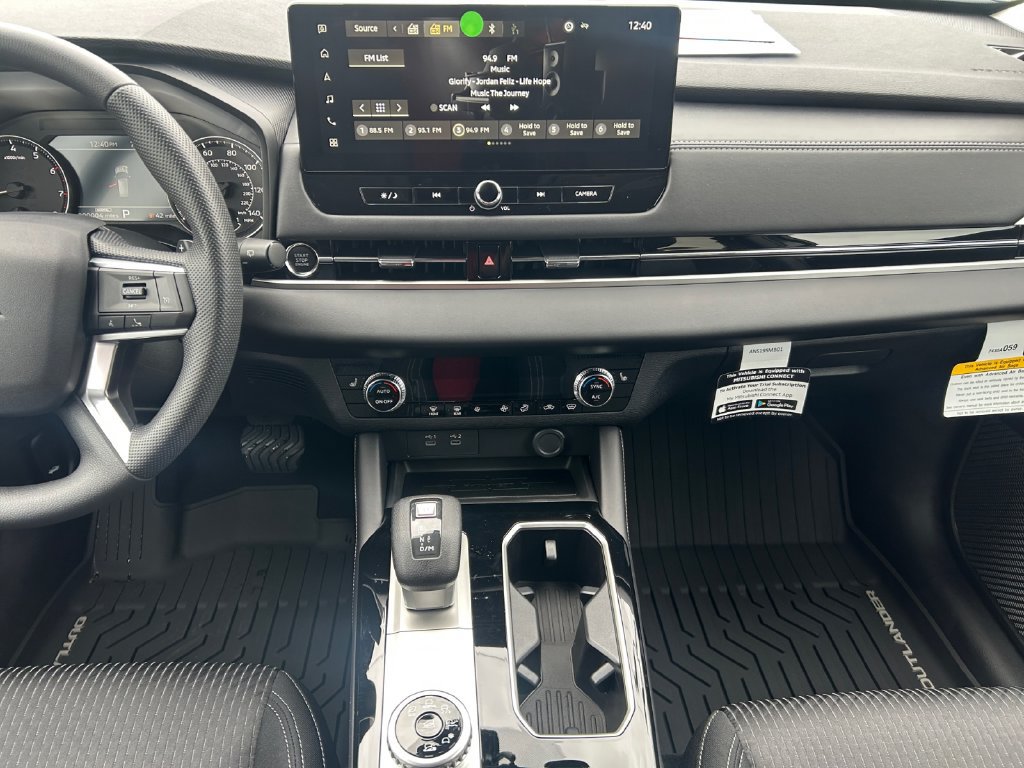 New 2026 Mitsubishi Outlander ES AWD/4WD image 11