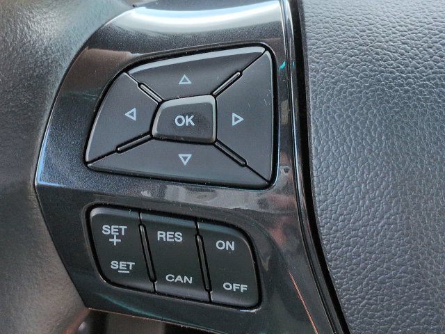 Used 2016 Ford Explorer XLT w/ Equipment Group 202A FWD image 25