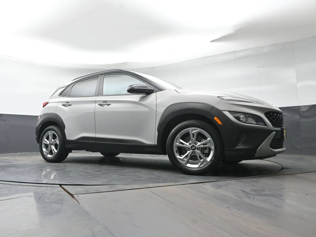Used 2023 Hyundai Kona SEL w/ Cargo Package AWD/4WD image 31