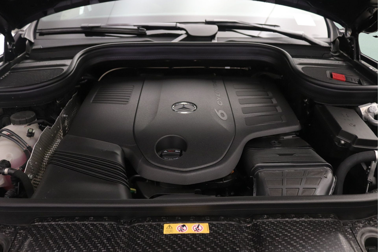 New 2026 Mercedes-Benz GLS 450 4MATIC image 9