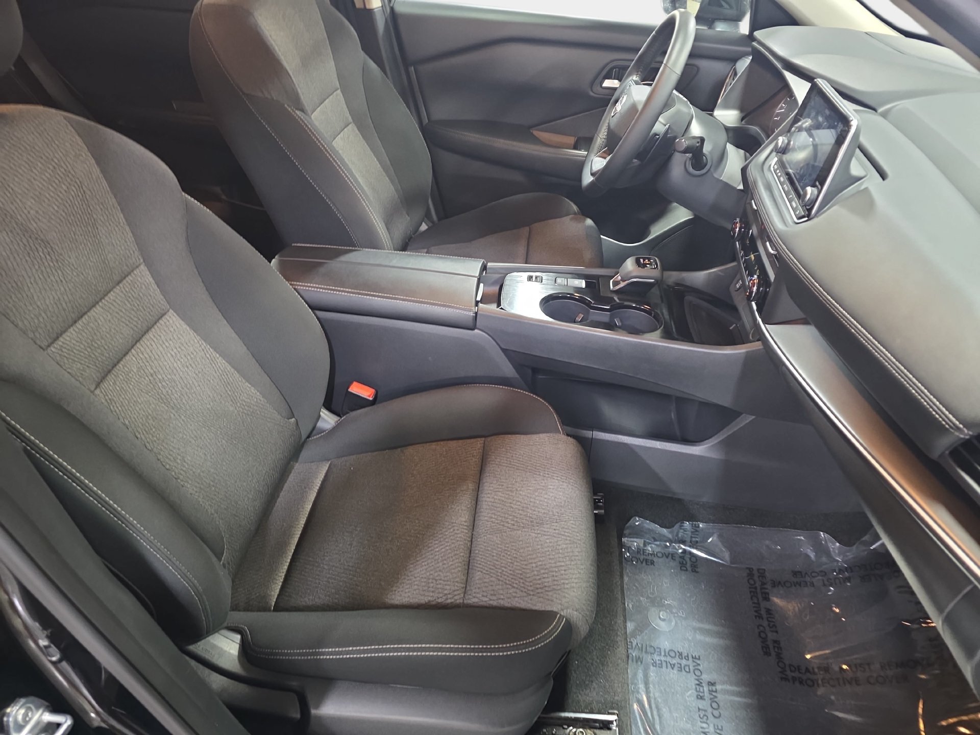 Certified 2026 Nissan Rogue SV FWD image 10
