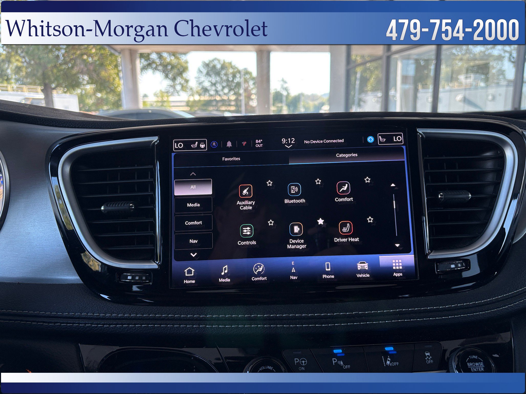 Used 2024 Chrysler Pacifica Premium FWD image 23