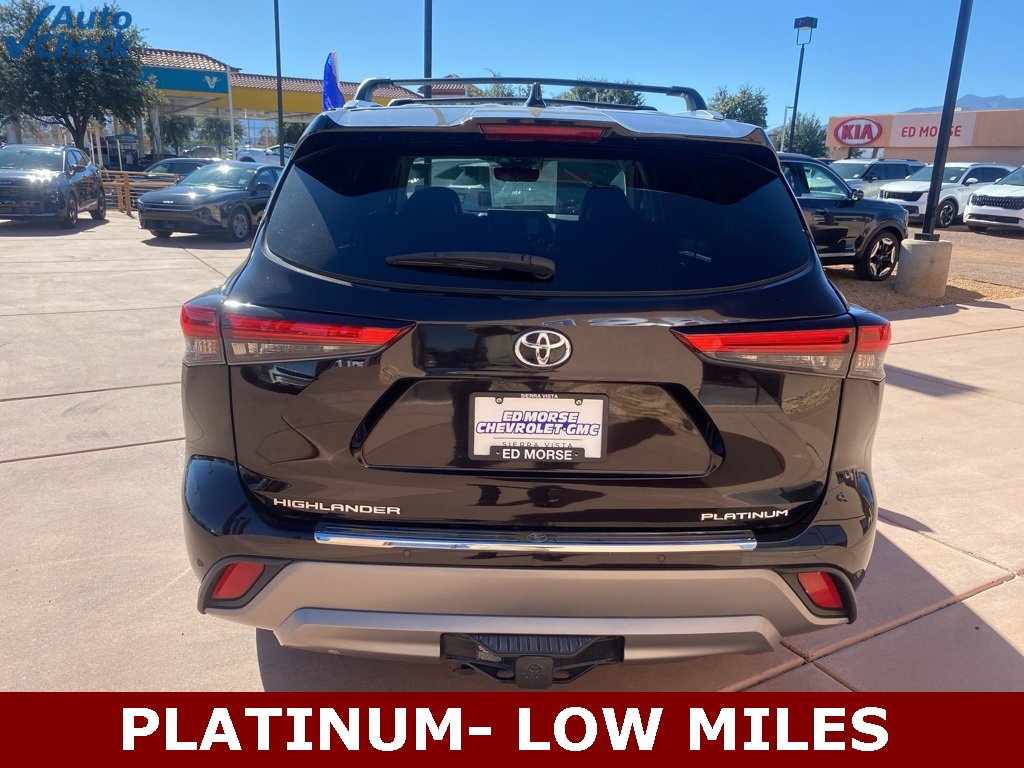 Used 2022 Toyota Highlander Platinum image 7