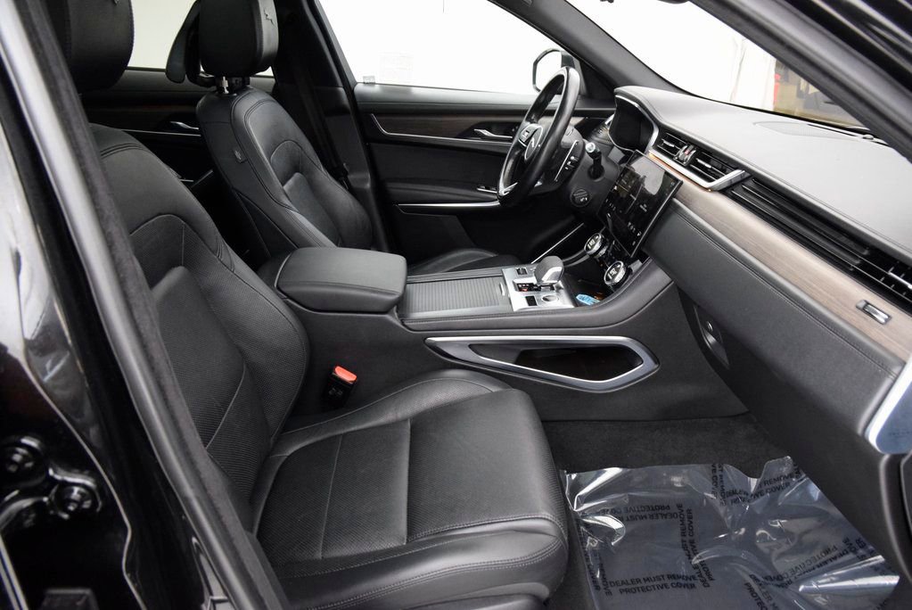 Used 2021 Jaguar F-PACE S image 16