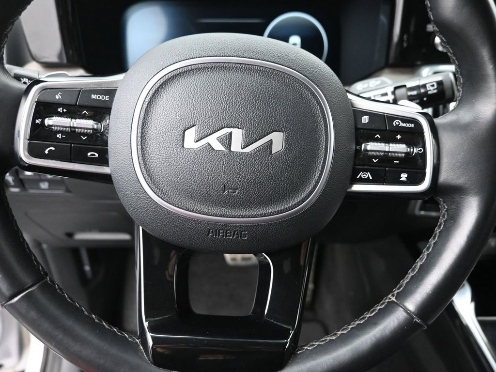 Used 2023 Kia Sorento SX Prestige image 17