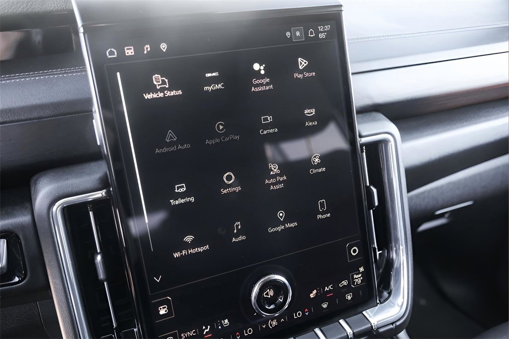 Used 2025 GMC Yukon XL Denali image 16