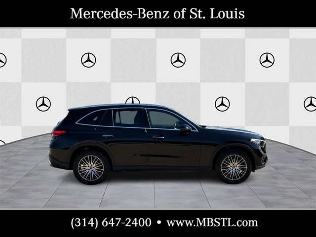 Certified 2025 Mercedes-Benz GLC 300 4MATIC image 2