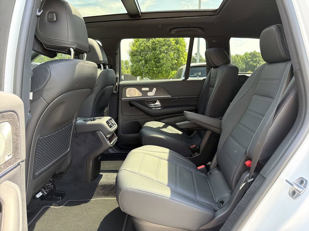 New 2026 Mercedes-Benz GLS 450 4MATIC image 13