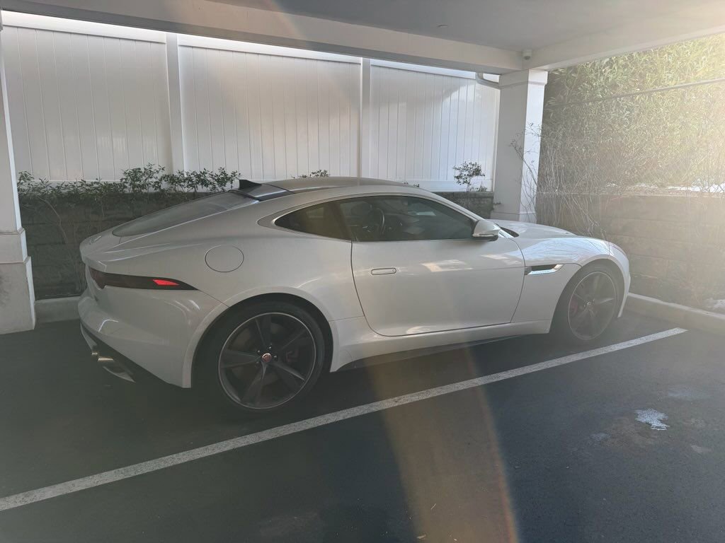 Used 2018 Jaguar F-TYPE R image 5