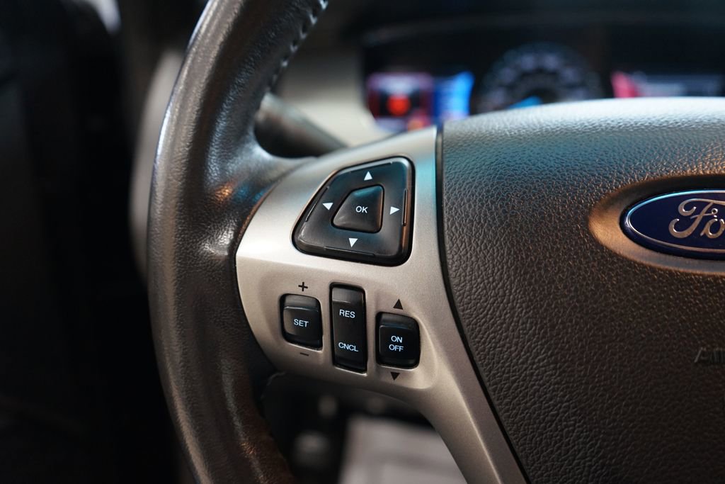 Used 2016 Ford Taurus SEL w/ Equipment Group 201A image 31