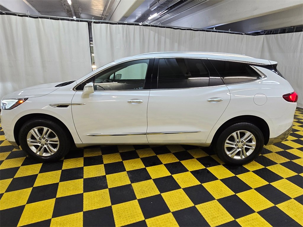 Used 2020 Buick Enclave Essence image 6