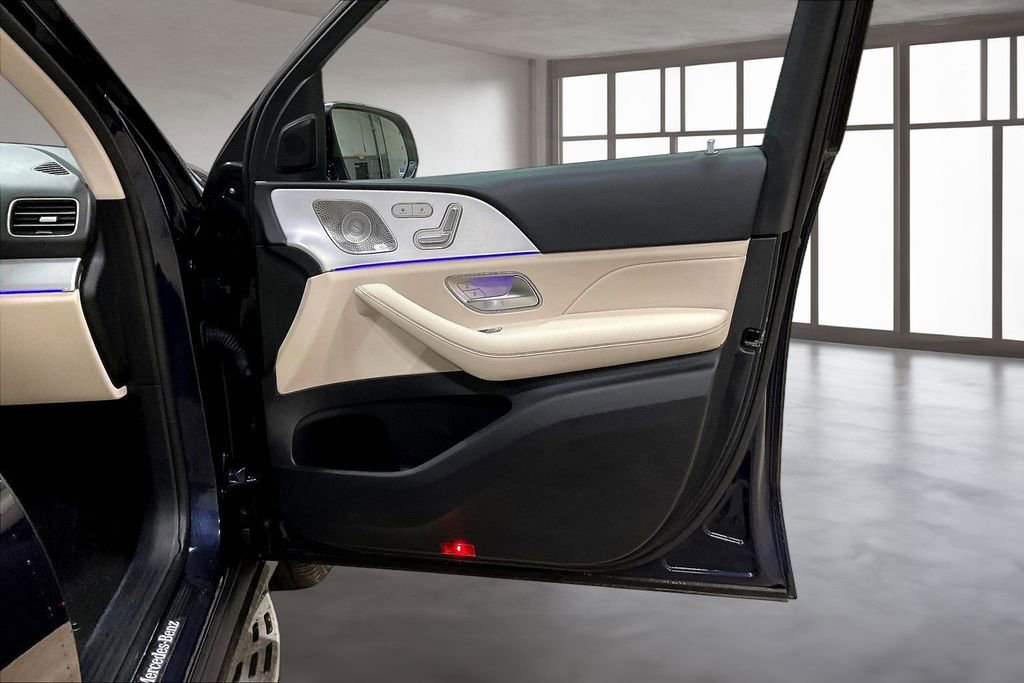 Used 2022 Mercedes-Benz GLE 350 4MATIC w/ Premium Package image 27