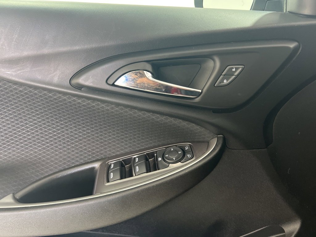 Used 2023 Chevrolet Malibu RS image 19