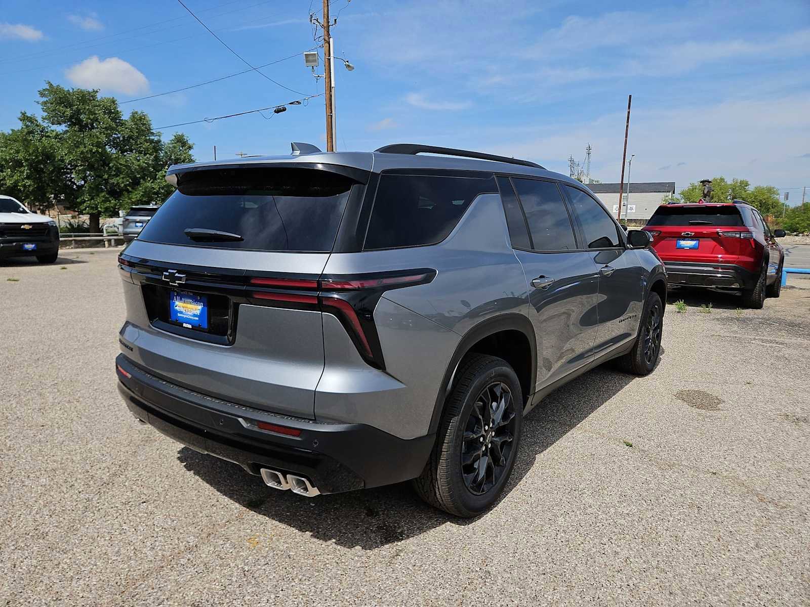 New 2026 Chevrolet Traverse LT w/ Midnight/Sport Edition image 8
