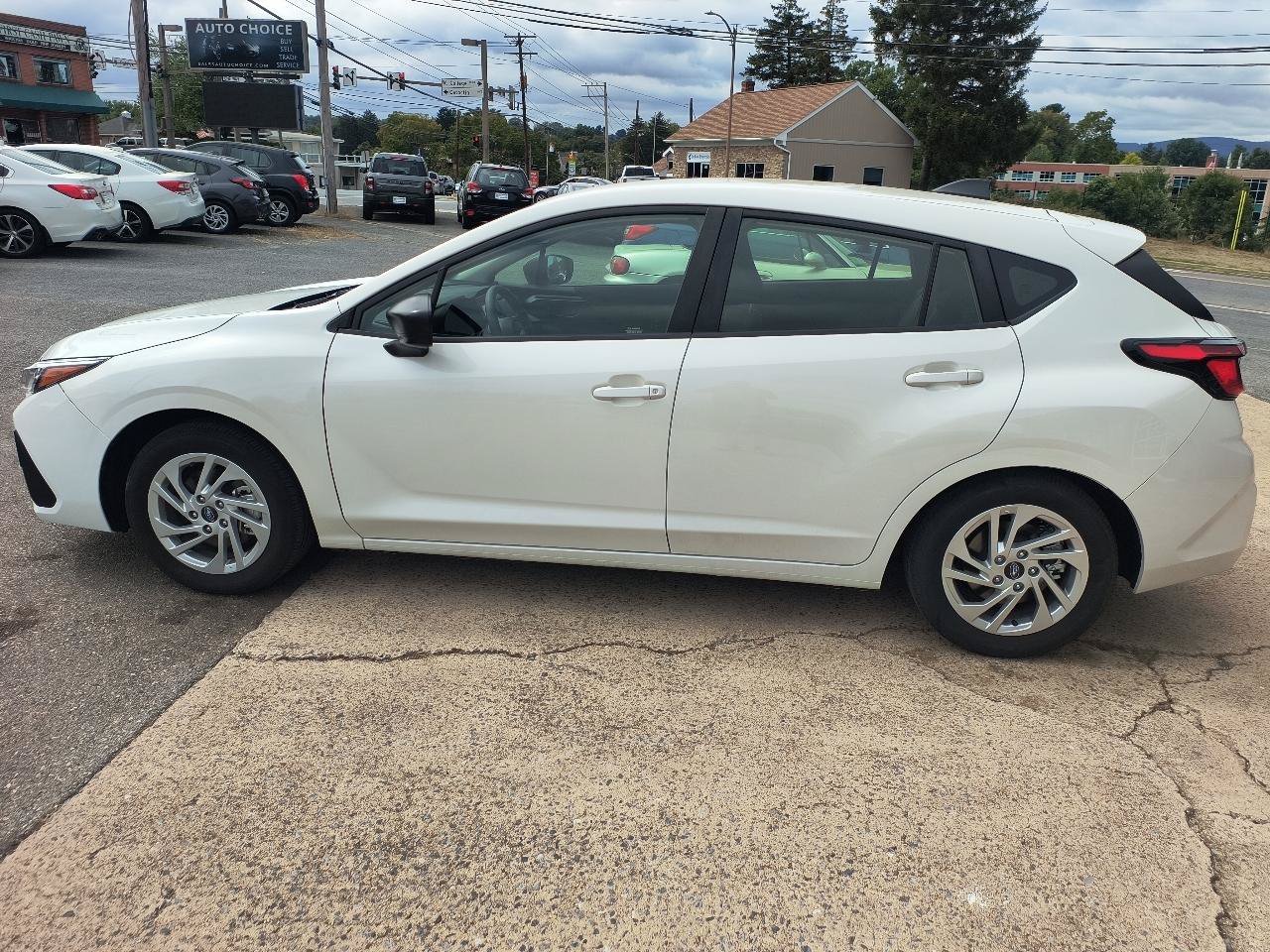 Used 2024 Subaru Impreza 2.0i AWD/4WD image 8