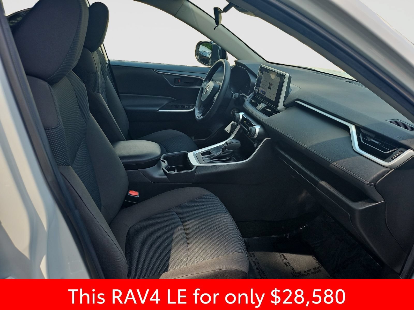 Used 2023 Toyota RAV4 LE AWD/4WD image 16