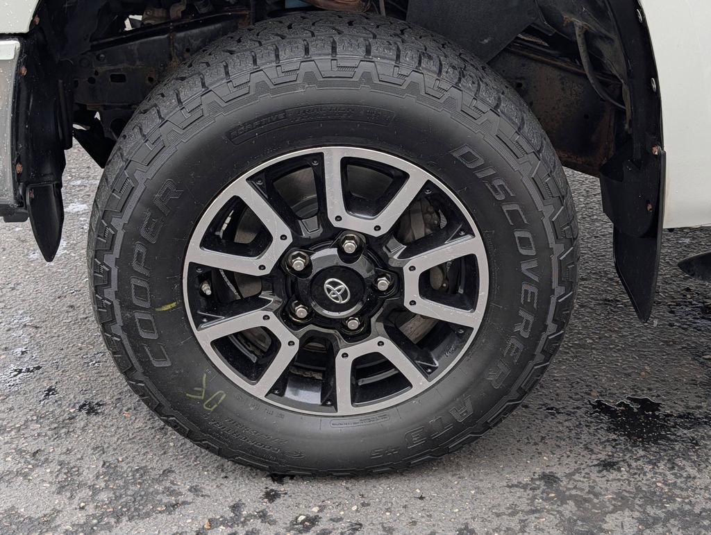 Used 2014 Toyota Tundra SR5 w/ TRD Off Road Package AWD/4WD image 13