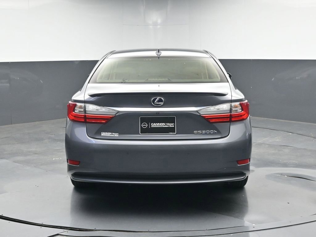 Used 2017 Lexus ES 300h image 4