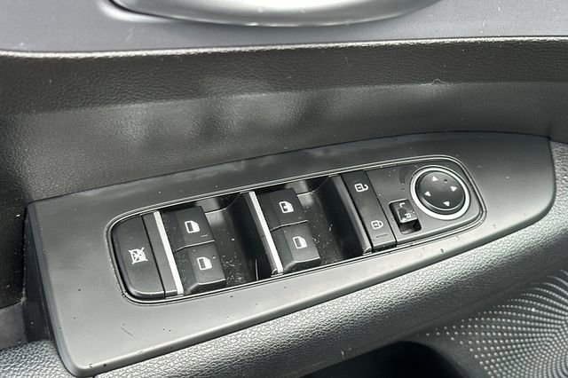 Used 2023 Kia Forte LXS image 12