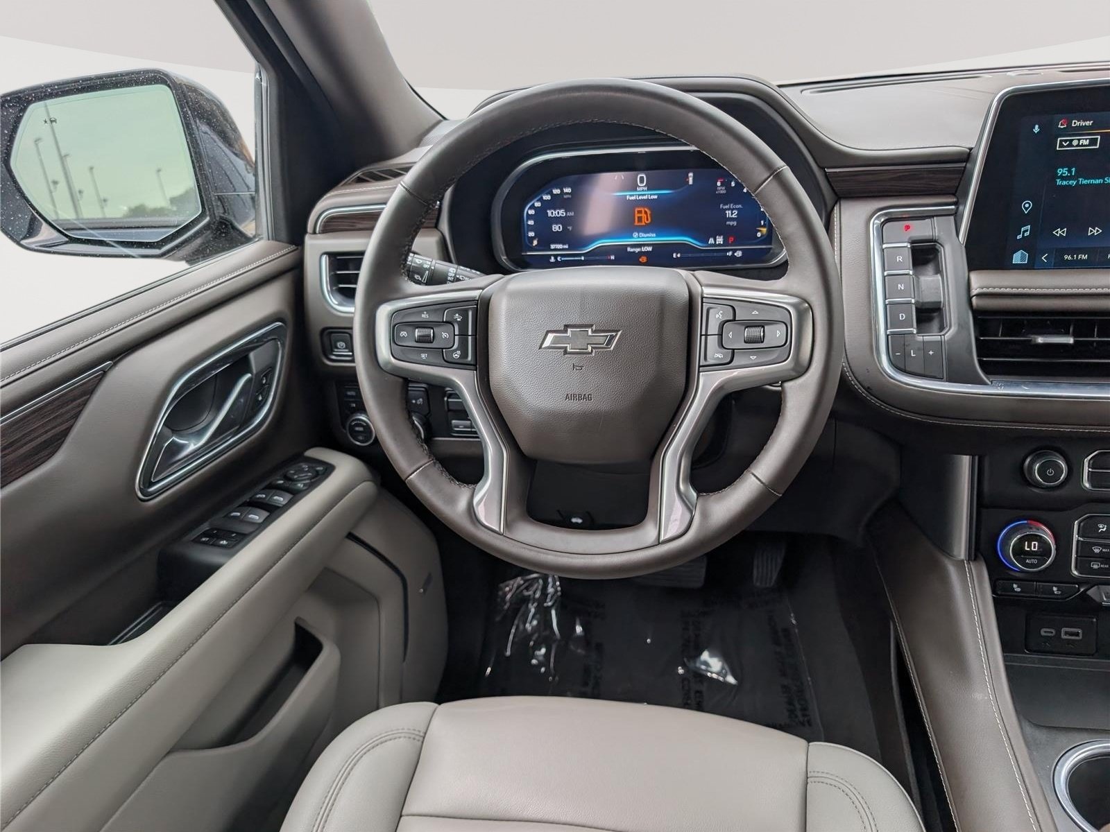 Used 2023 Chevrolet Tahoe Z71 w/ Z71 Off-Road Package AWD/4WD image 21