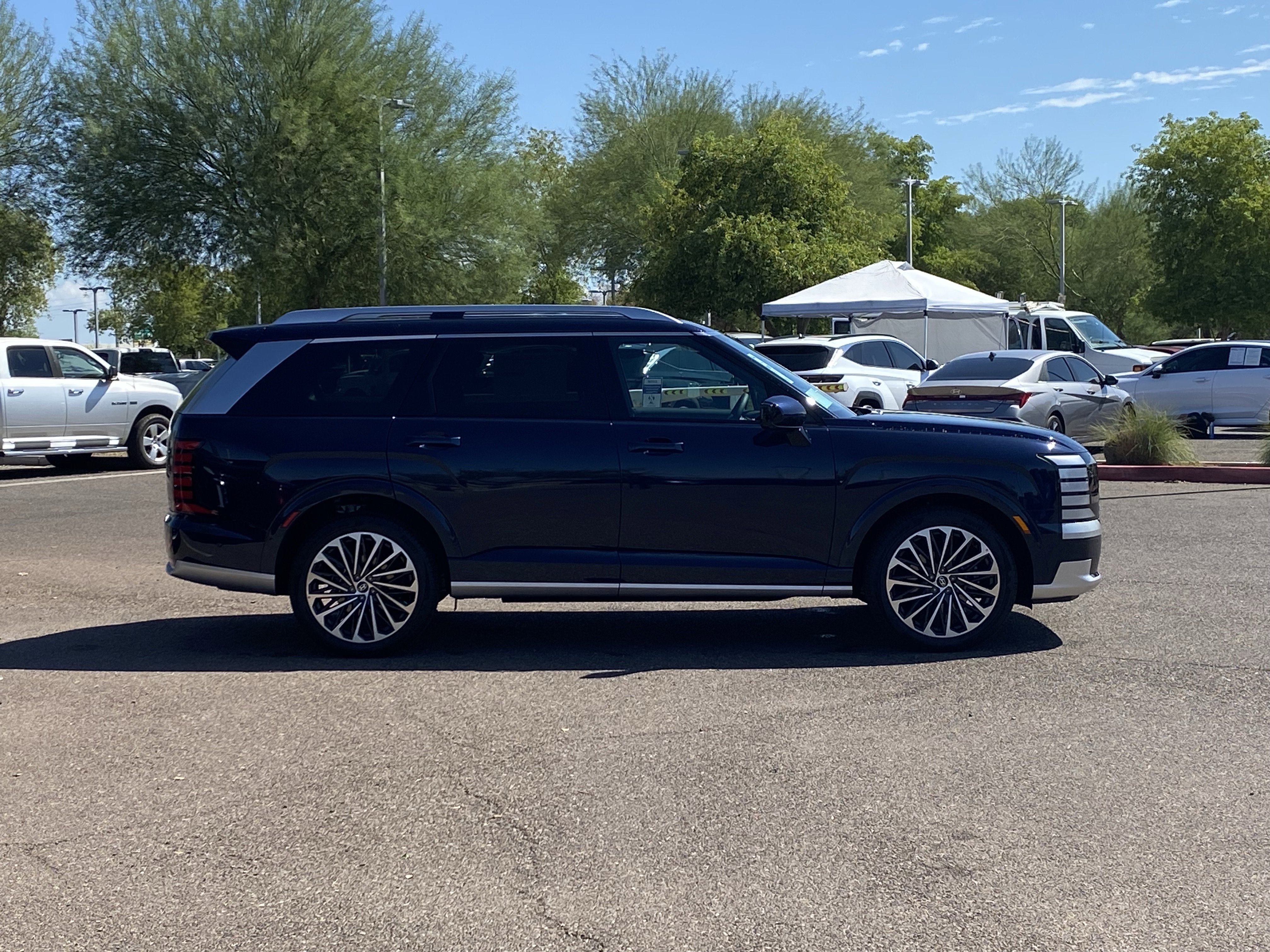 New 2026 Hyundai Palisade Calligraphy image 2