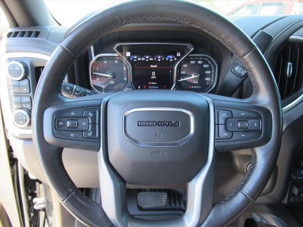 Used 2023 GMC Sierra 3500 Denali w/ Denali Black Diamond Edition AWD/4WD image 25