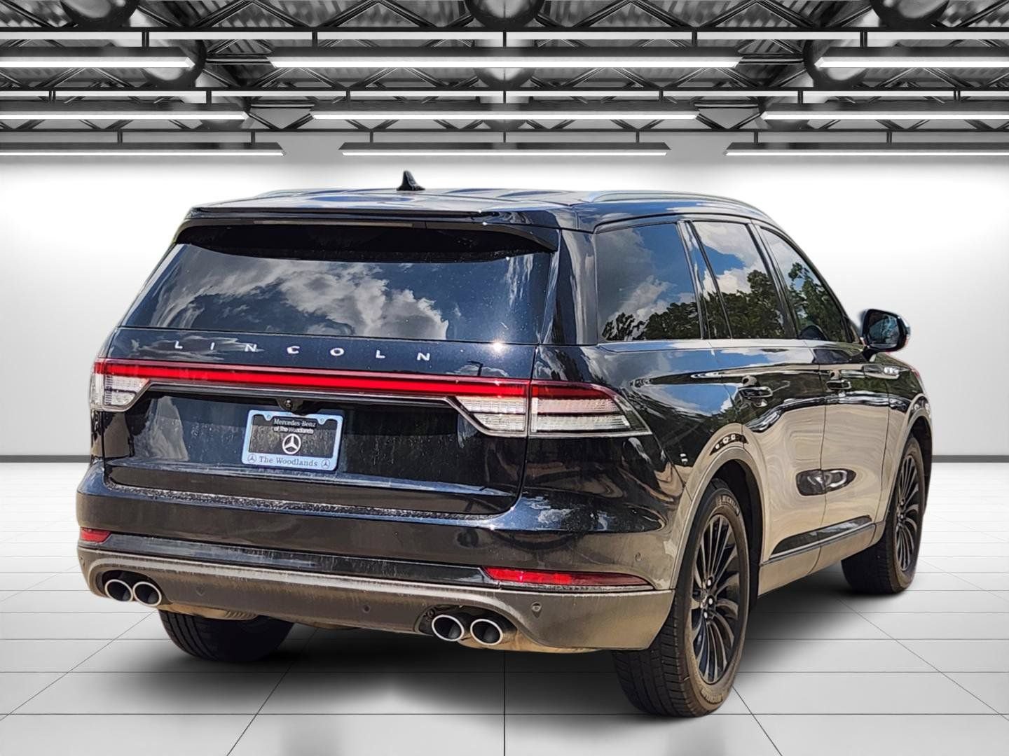 Used 2021 Lincoln Aviator Reserve w/ Equipment Group 201A RWD image 9
