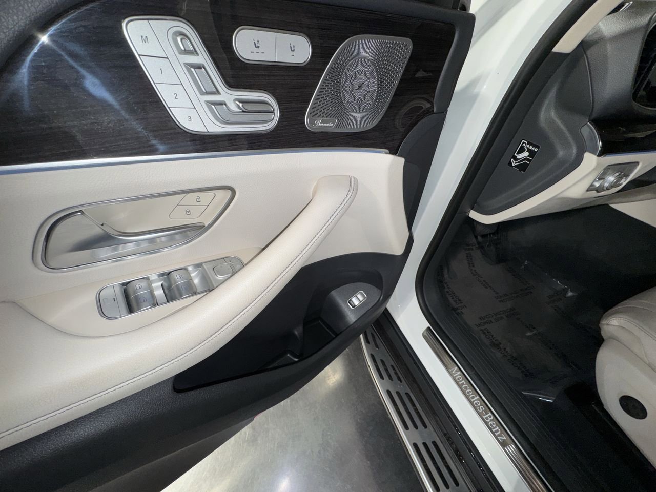 Used 2020 Mercedes-Benz GLE 580 GLE 580 w/ Parking Assist Package image 20