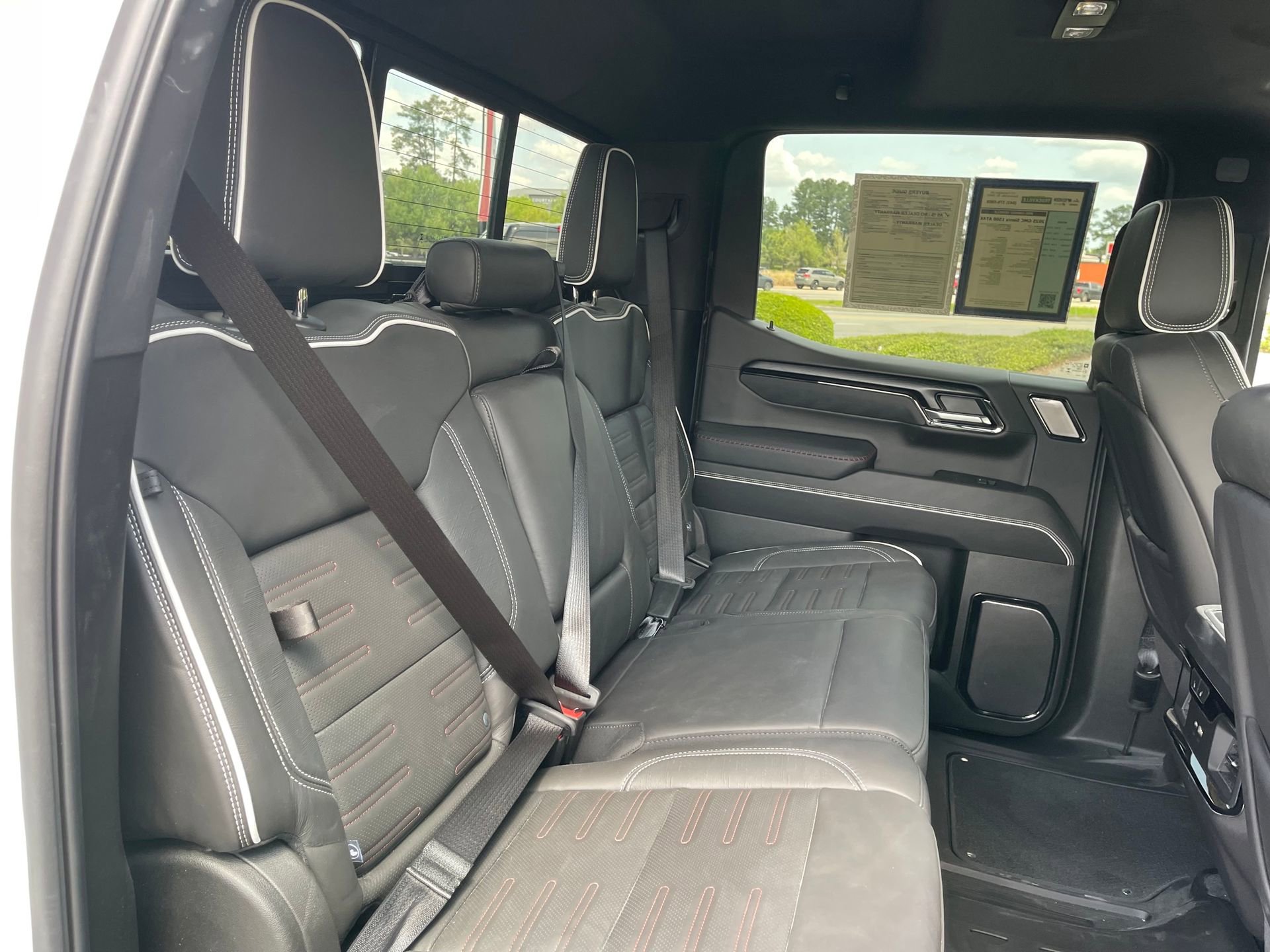 Used 2025 GMC Sierra 1500 AT4X image 23