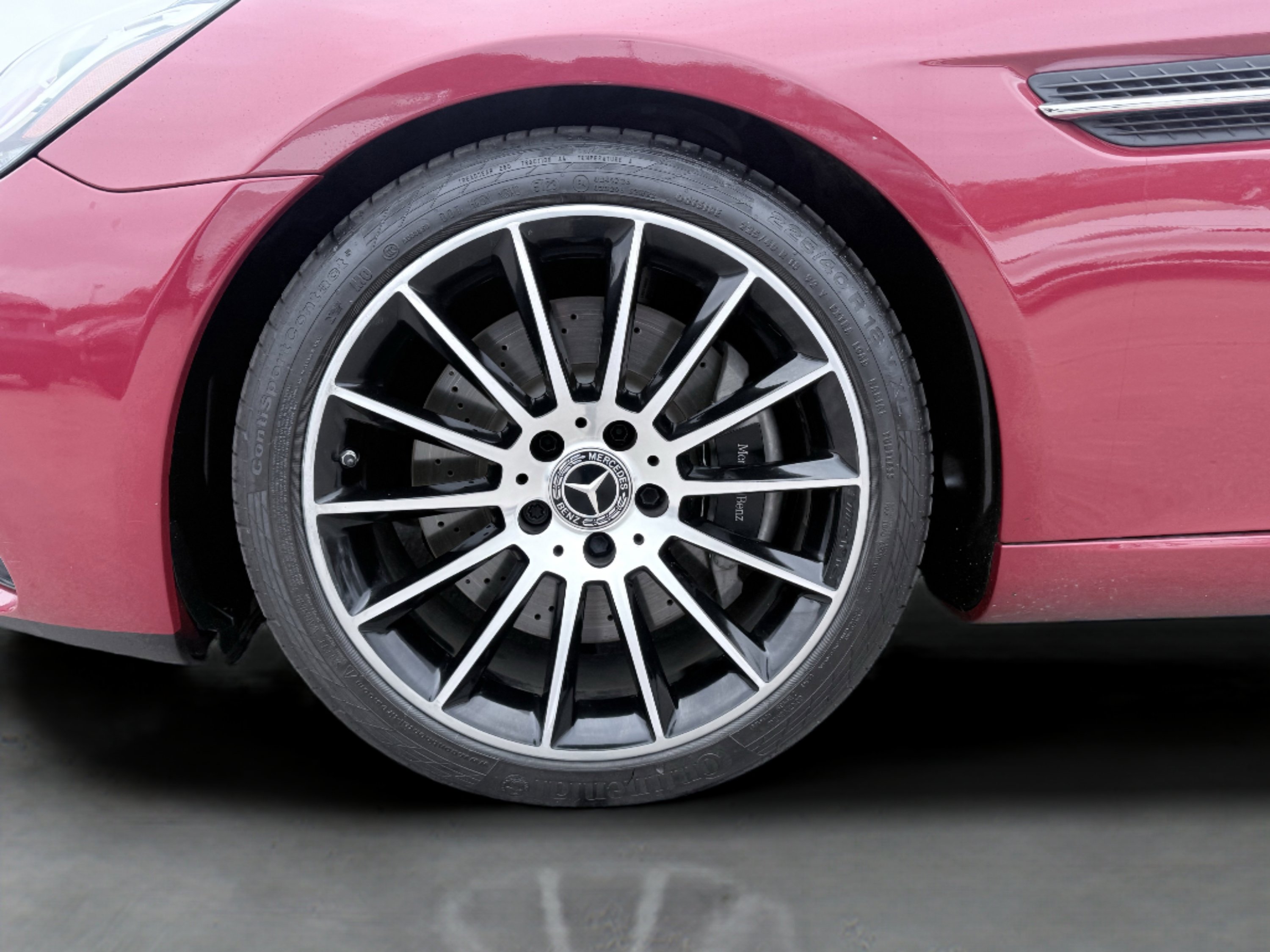 Used 2020 Mercedes-Benz SLC 300 w/ Premium Package image 15