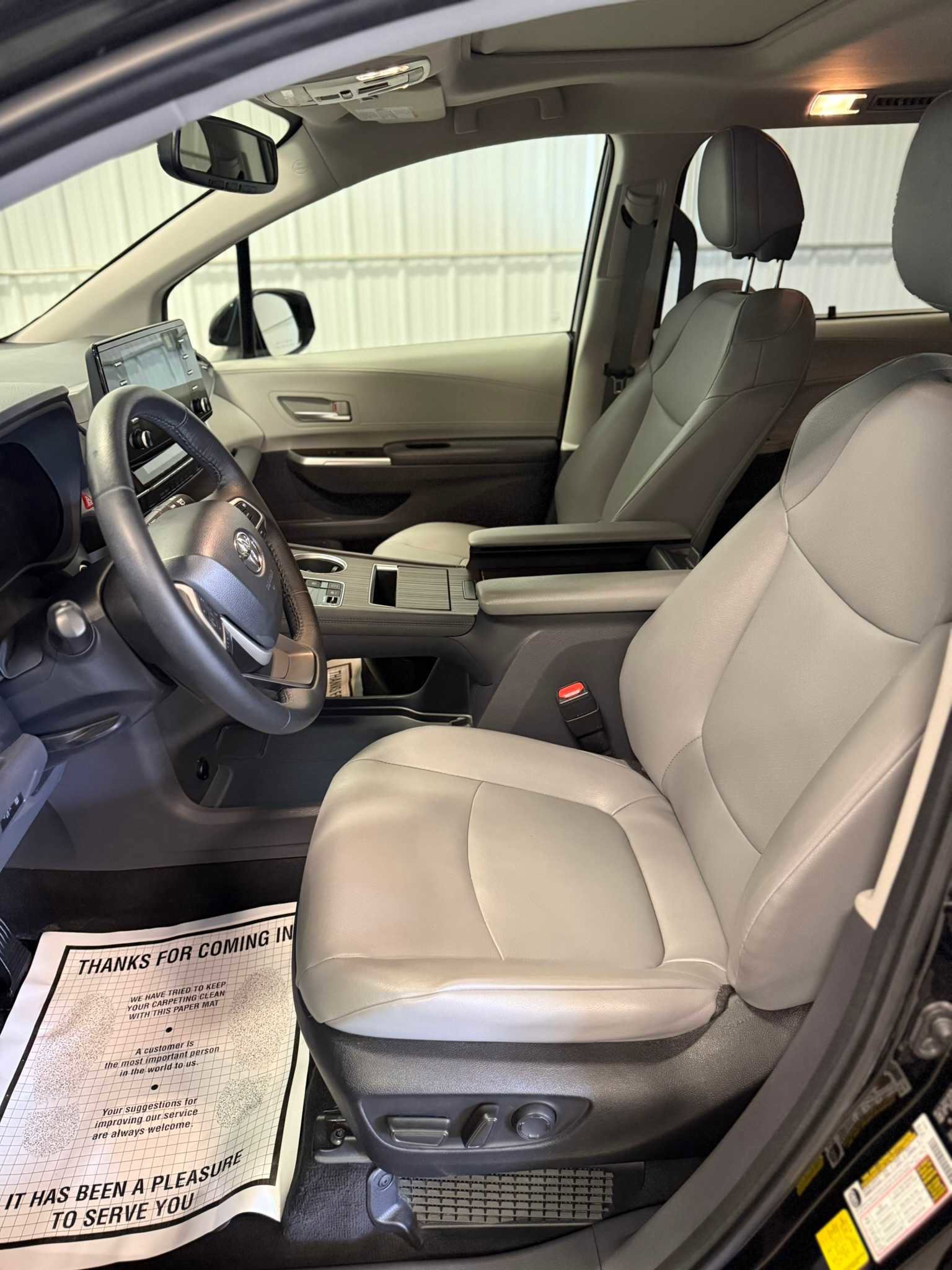 Certified 2023 Toyota Sienna XLE AWD/4WD image 22