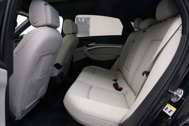 Certified 2024 Audi Q8 e-tron Premium Plus w/ Premium Plus Package AWD/4WD image 7