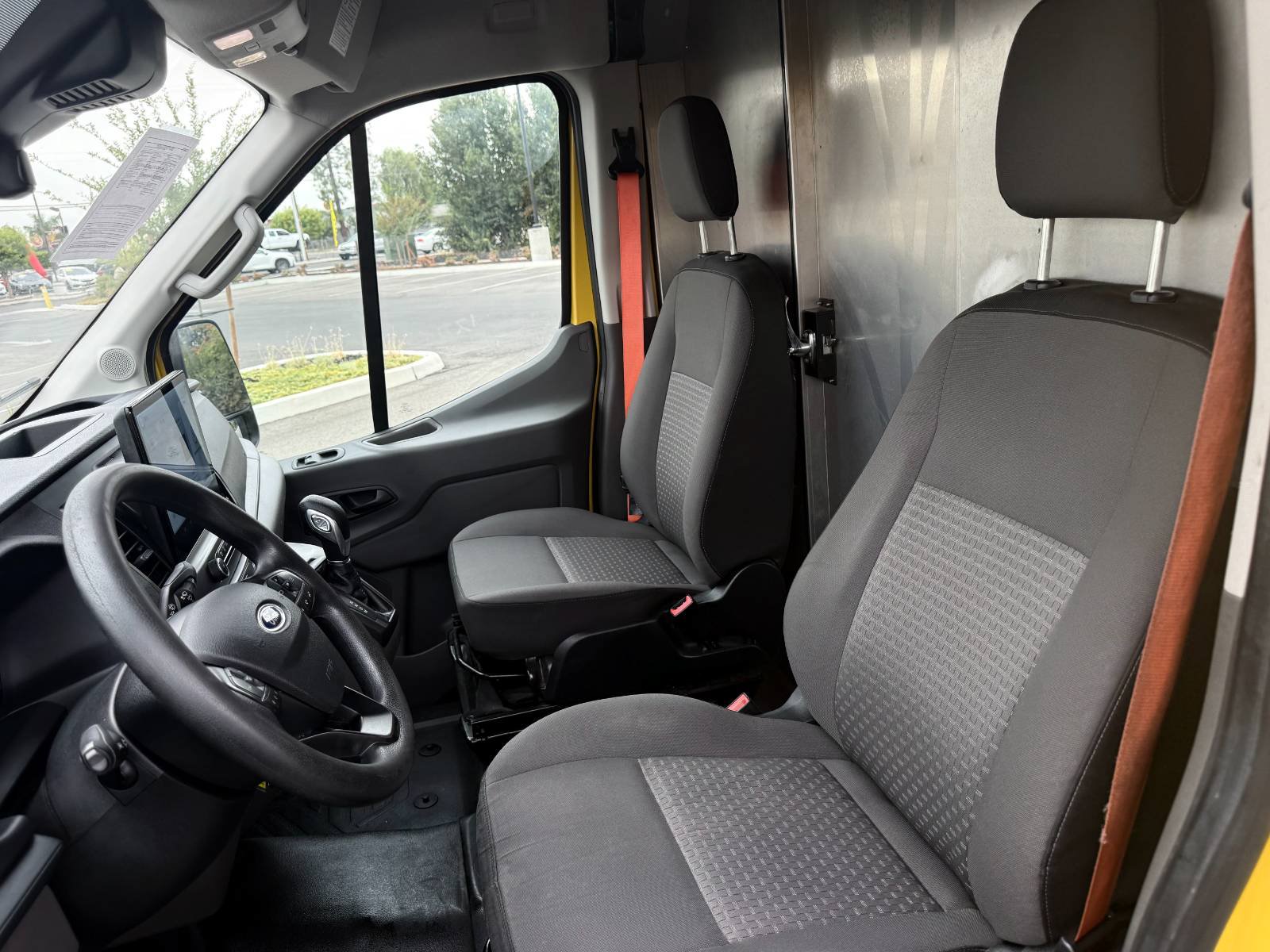 Used 2022 Ford Transit 250 148 High Roof Extended w/ Parcel Delivery Package RWD image 19