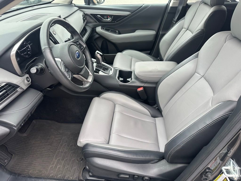 Used 2025 Subaru Outback Limited w/ Popular Package #2 image 26