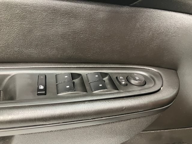 Used 2014 Chevrolet Traverse LT AWD/4WD image 25