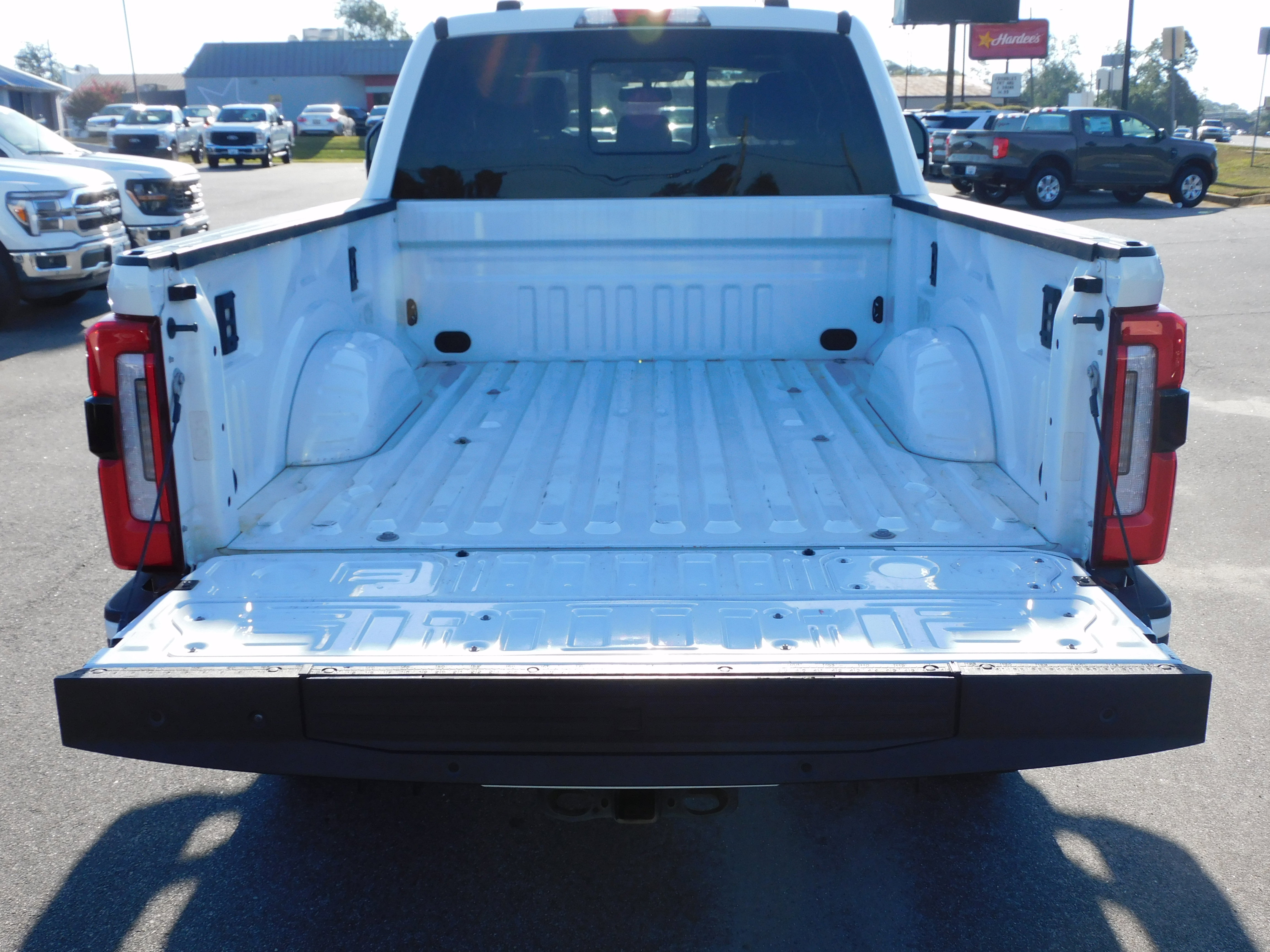 Used 2024 Ford F350 Platinum w/ FX4 Off-Road Package image 6