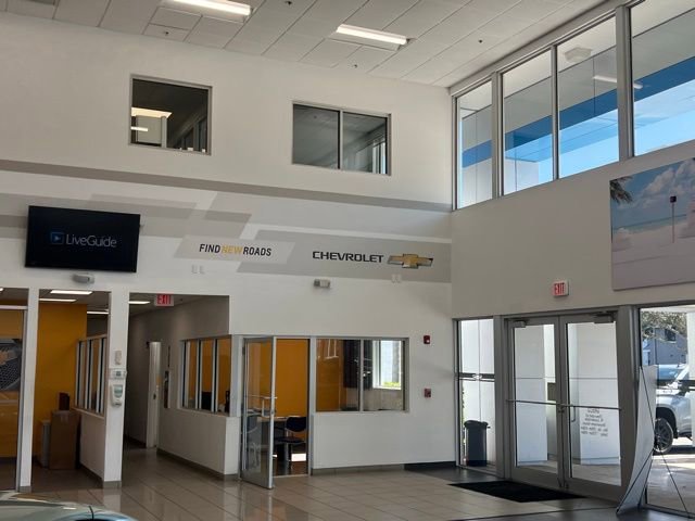 Used 2017 Chevrolet Cruze LT w/ Convenience Package image 10