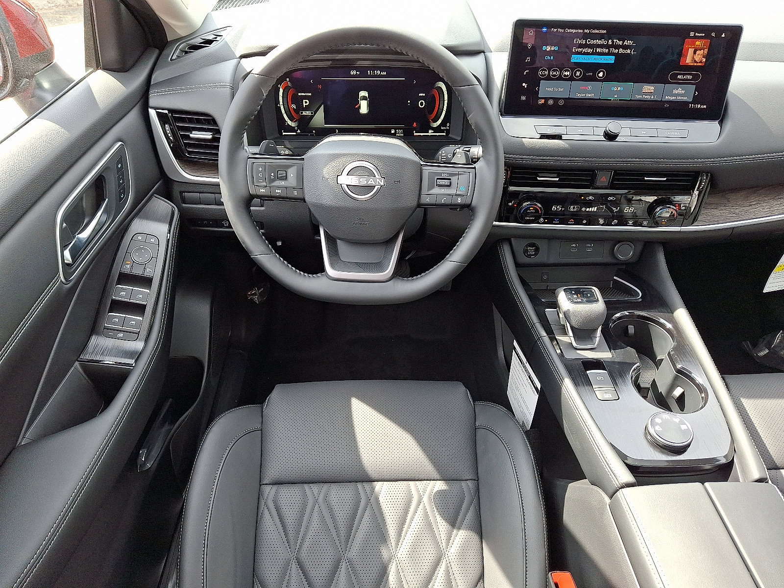 New 2026 Nissan Rogue Platinum w/ Platinum Premium Package image 7