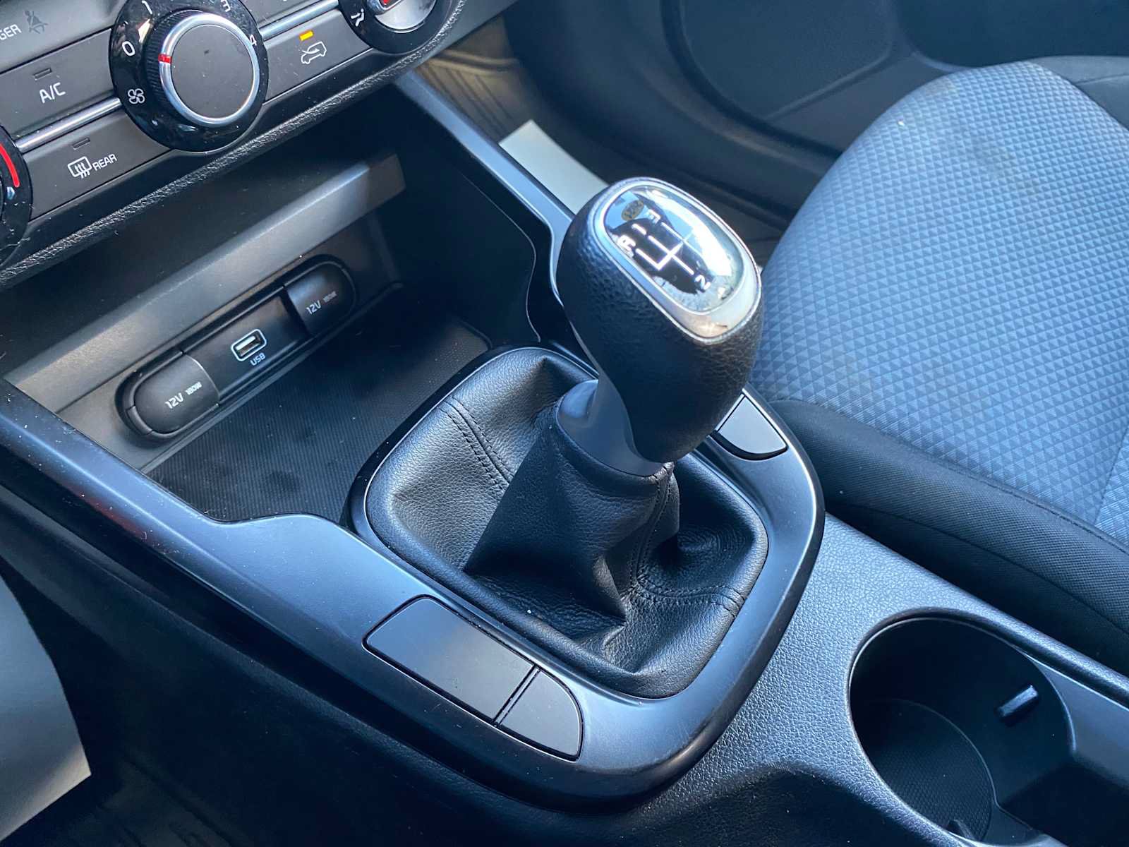 Used 2021 Kia Soul LX FWD image 21