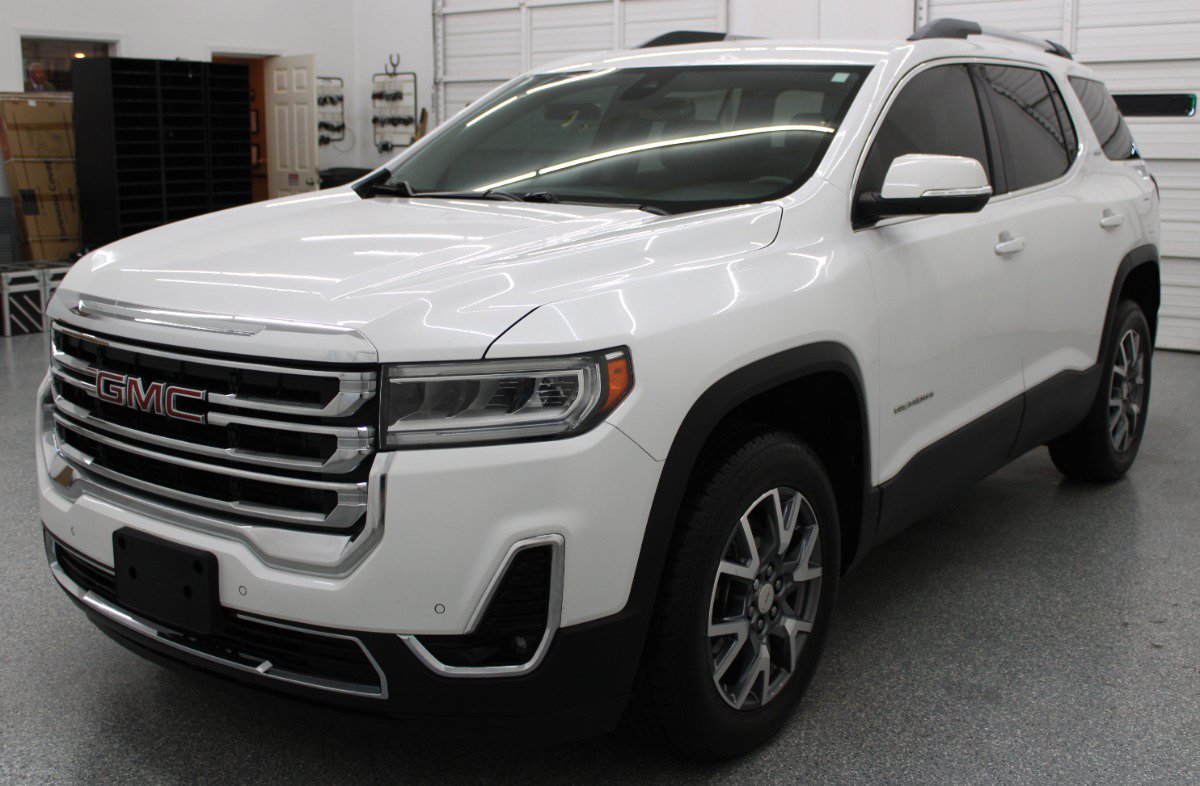 Used 2022 GMC Acadia SLT w/ LPO, Floor Liner Package FWD image 3