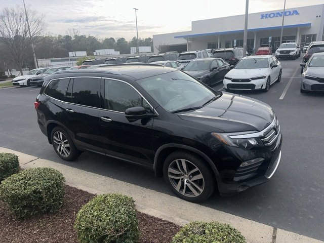 Used 2016 Honda Pilot Touring image 11