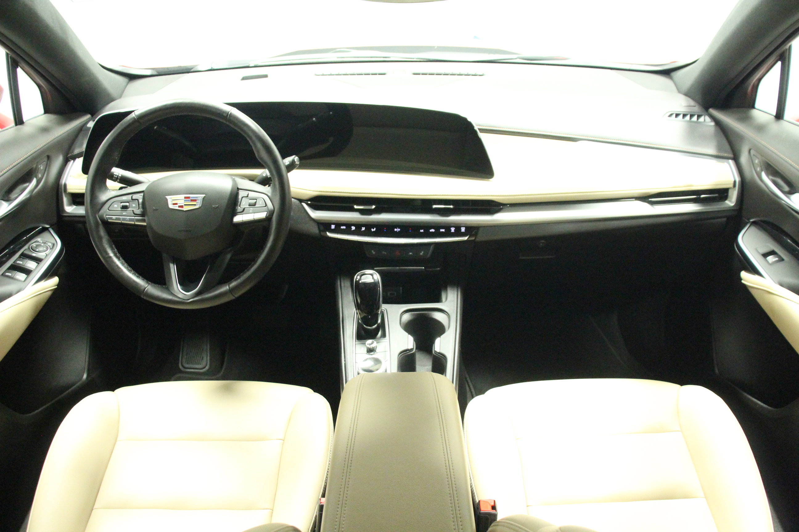 Used 2024 Cadillac XT4 Luxury image 19