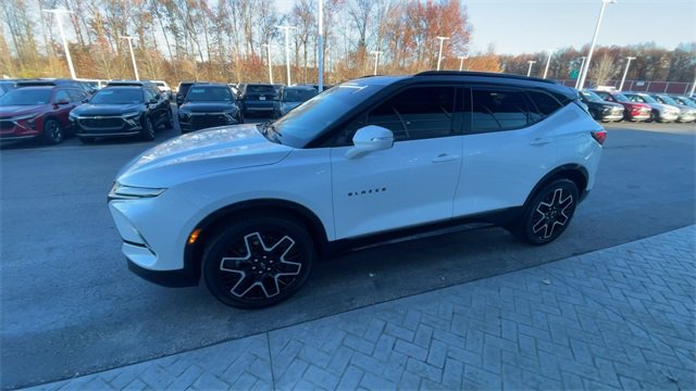 Certified 2023 Chevrolet Blazer RS w/ Enhanced Convenience Package image 4