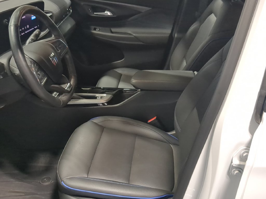 Used 2025 Buick Envista Sport Touring w/ Convenience I Package FWD image 16