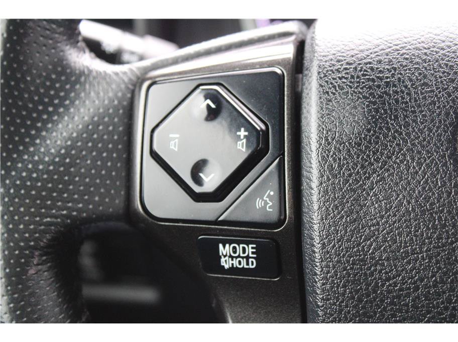 Used 2020 Toyota 4Runner TRD Off-Road Premium w/ Moonroof Package AWD/4WD image 19