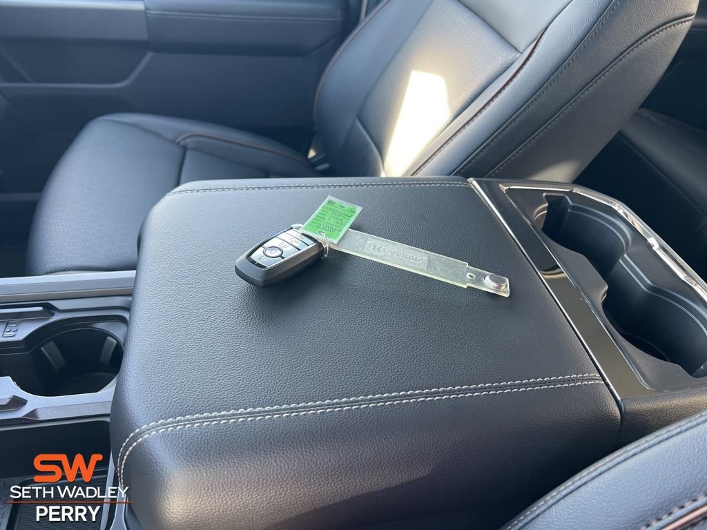 New 2026 Ford F350 Lariat w/ Black Appearance Package image 25