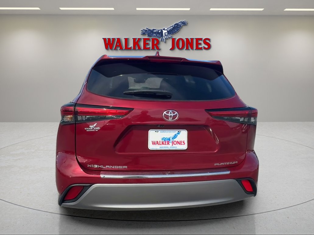 Used 2023 Toyota Highlander Platinum image 5