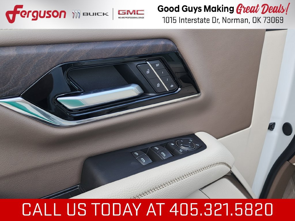 New 2026 GMC Yukon Denali w/ Denali Reserve Package AWD/4WD image 13